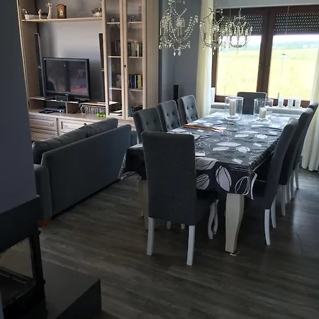 Ferienhaus Zacisze Rostken, Wypoczynek Na Mazurach, Dom Caloroczny Z Prywatna Plaza